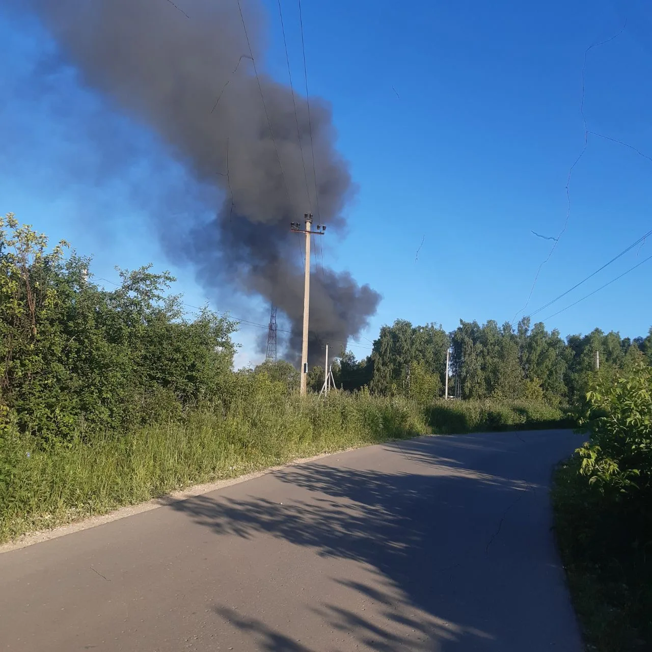 ❗️ Из-за атаки БПЛА на территории «большого Нижнего Новгорода» сгорел жилой дом, сообщи...