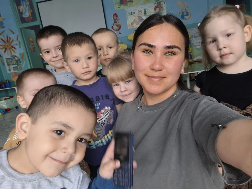 Сегодня праздник, который объединяет сердца!