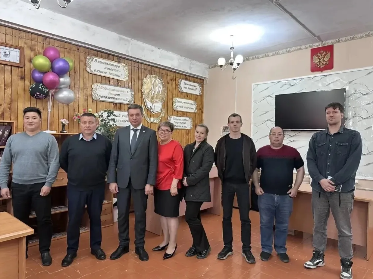 В ходе рабочей поездки в Охотск министр цифрового развития и связи края Евгений Дёмин н...