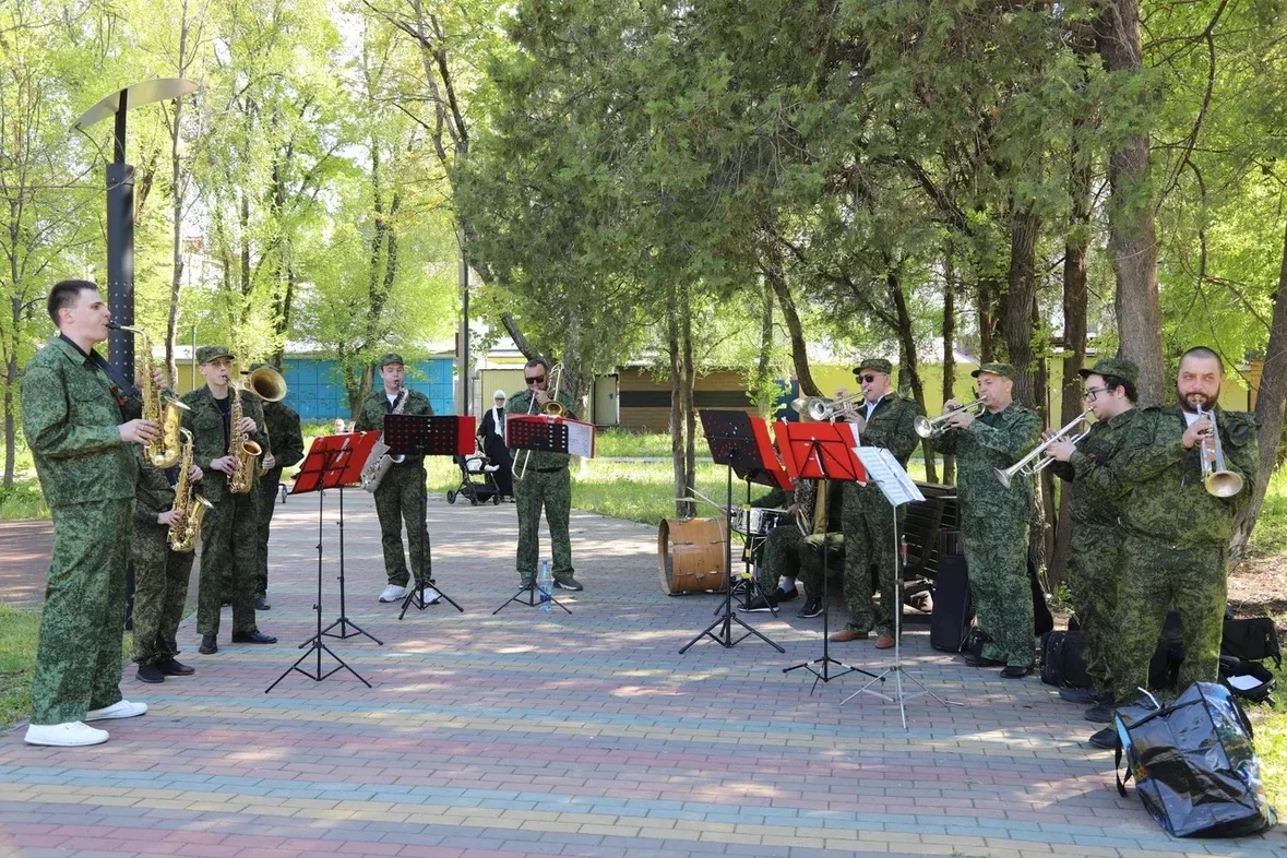 Праздник продолжается!   В честь 81‑й годовщины Победы в парке рядом с заводом РТИ состоялась праздн