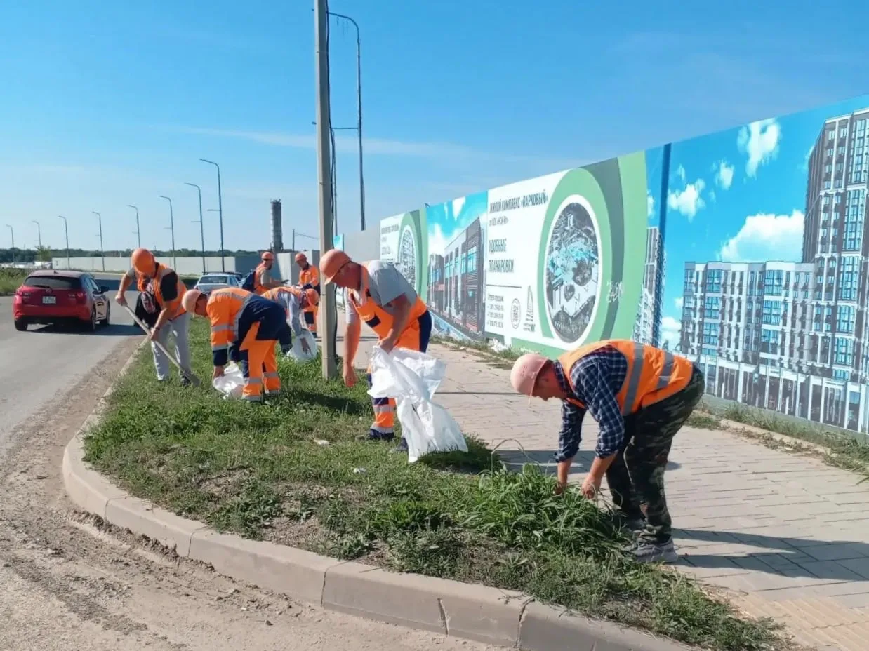 Строители Краснодара — на общегородском субботнике