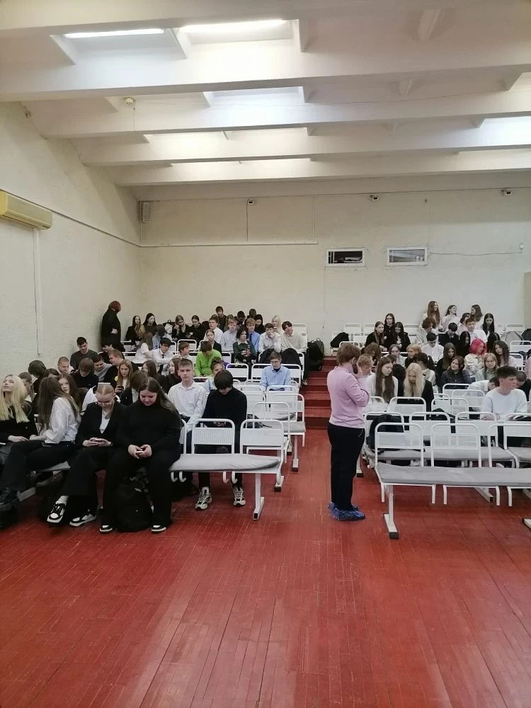 📢 В нашей школе прошло профориентационное мероприятие!  У нас в гостях были представители Министерст