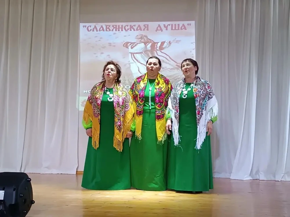 🎤 В поселке Яснополянка Славского округа прошел четвертый открытый конкурс исполнителе...
