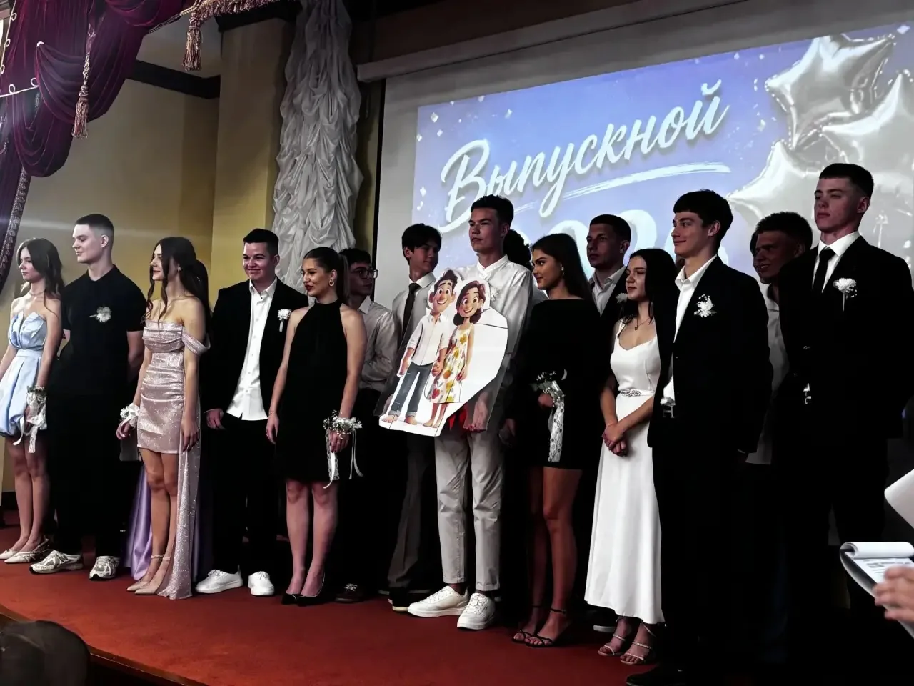 «Большому кораблю — большое плавание!»: как прошёл наш выпускной-2026 🎓✨

Торжественная церемония н