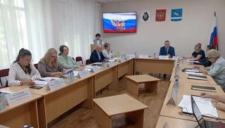 💠 В Амурске прошло заседание Совета депутатов. На нем были утверждены изменения в мест...