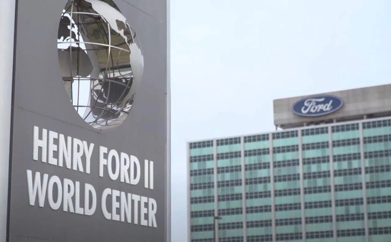 Ford получит лицензию на технологию аккумуляторов CATL для своего завода в США, сообщает CGTN  В гор