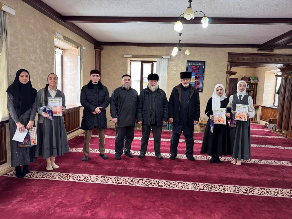 Завершился школьный этап республиканского конкурса «намаз- священный долг мусульманина», где ученица