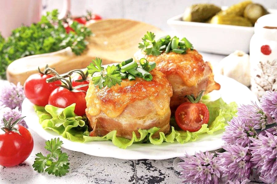 КАРТОШКА с беконом в духовке🔥

Всем любителям вкусно и сытно поесть, предлагаю обратить внимание на
