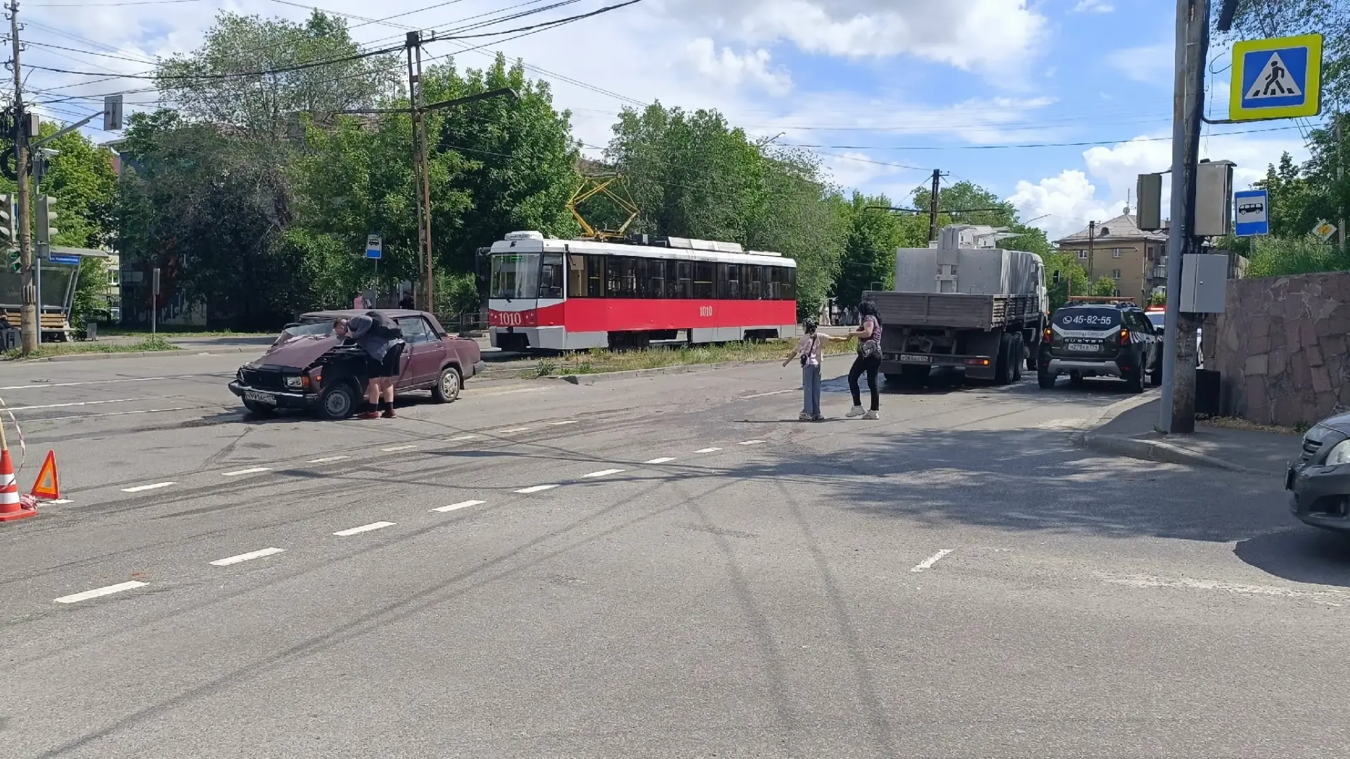 Доброго времени суток. Ищу свидетелей ДТП произошедшего 5 июня в 13 часов 45-55 минут, между автомоб