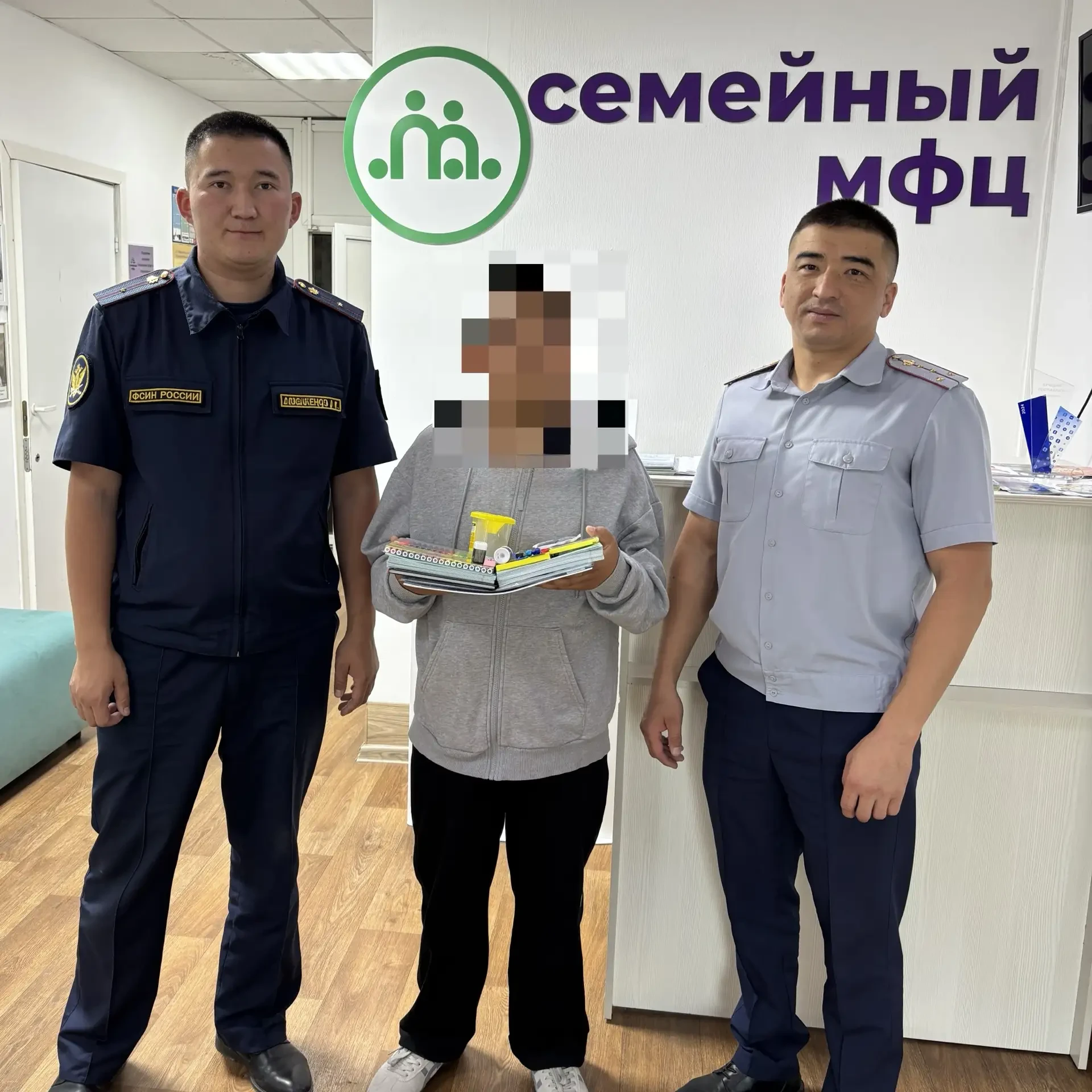 Сотрудники уголовно-исполнительной инспекции Кош-Агачского района поддержали благотвори...
