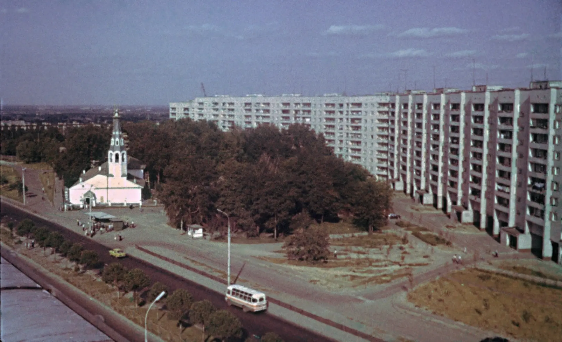 В объективе 1982-й.