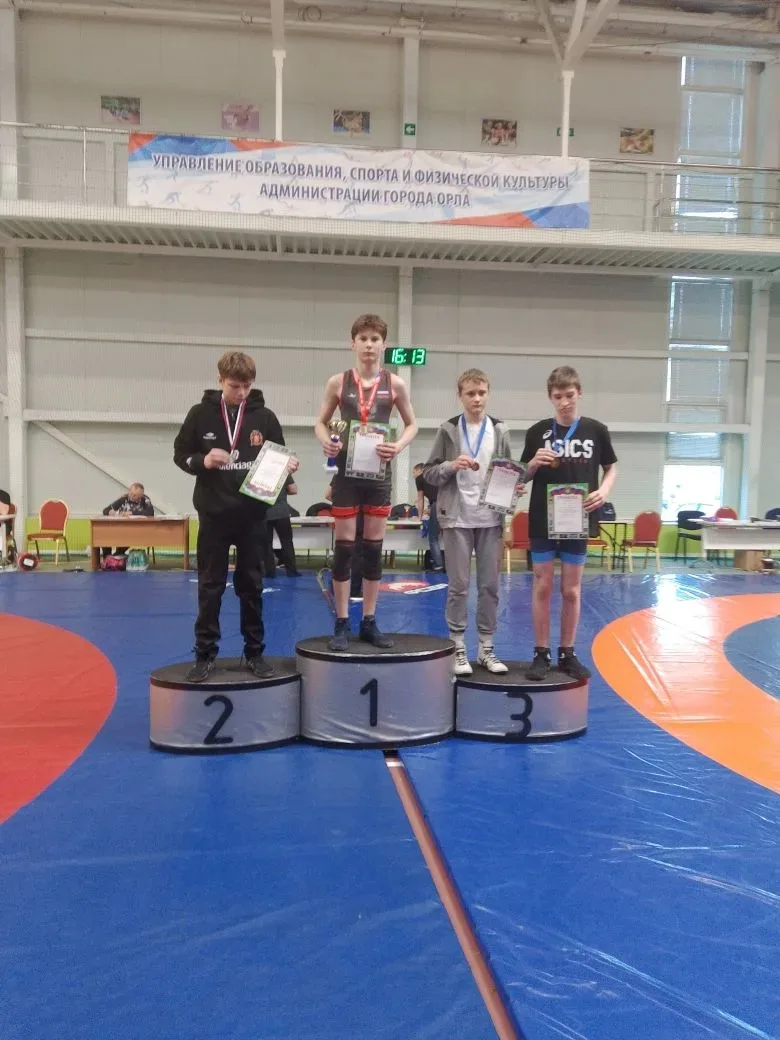 🏆 18 апреля в городе Орёл прошёл традиционный межрегиональный турнир по вольной борьбе...