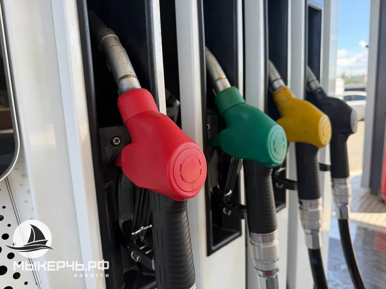 ⛽️В Керчи АЗС «Грифон» снизила цену на топливо