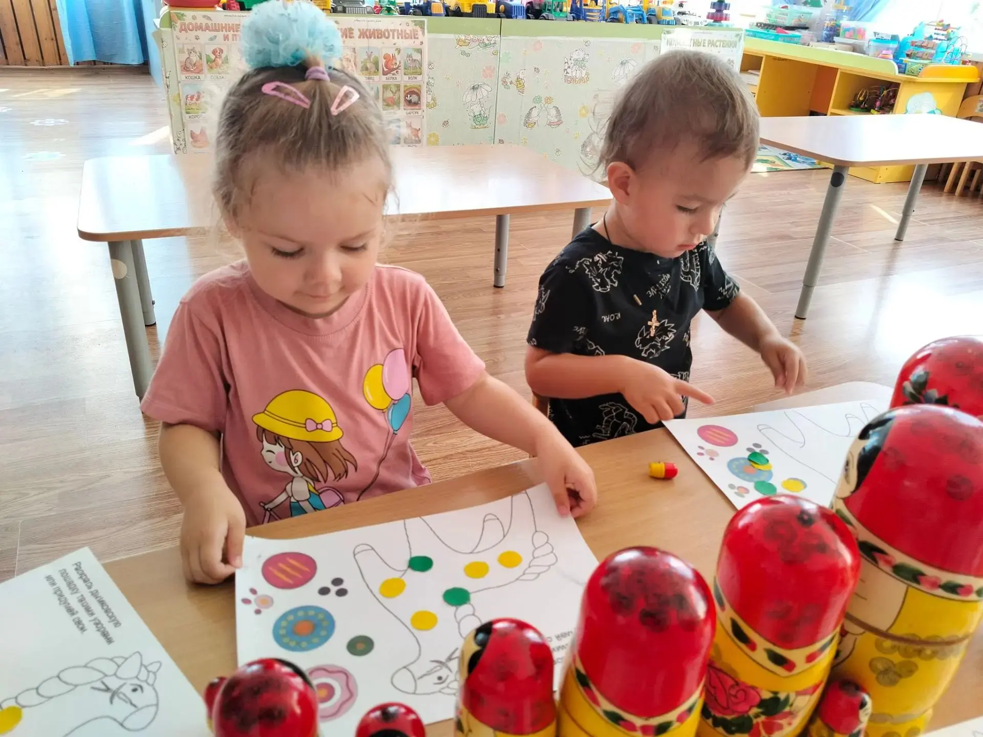 День народной игрушки в нашей младшей группе — это волшебство, которое можно потрогать!