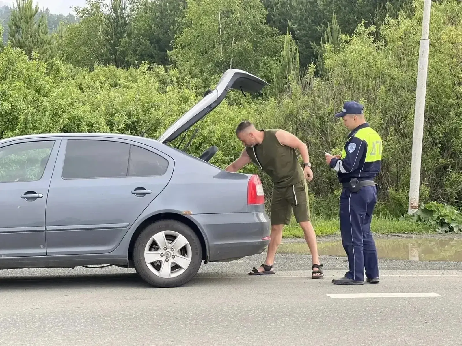 ✅ В Башкирии идут массовые проверки водителей

Сплошные проверки проходят на автодороге М5 «Урал» (1