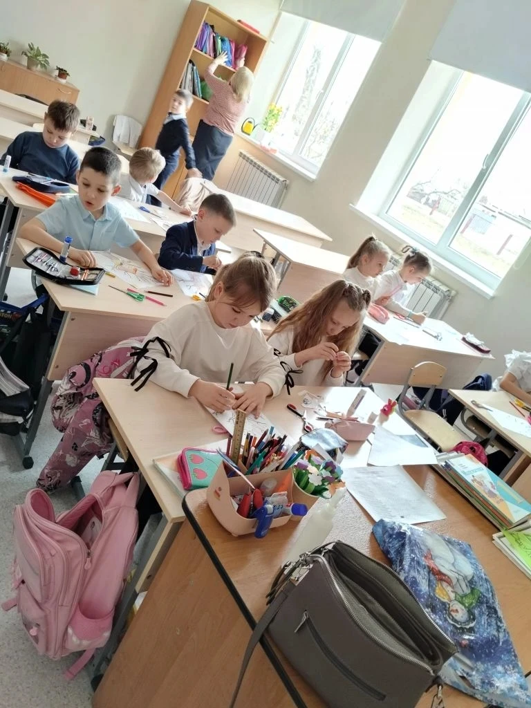 Встречаем пернатых гостей! Скворцы прилетели!!