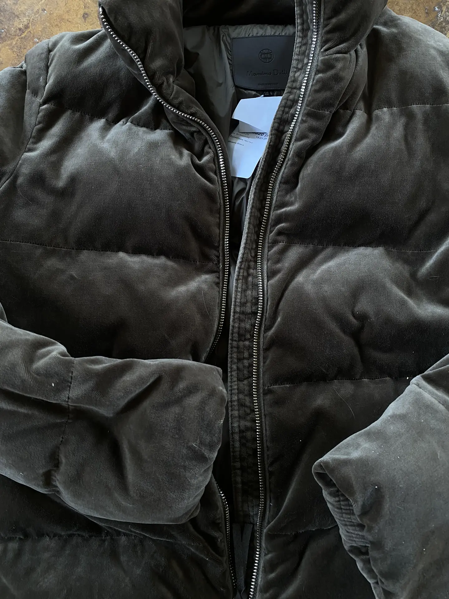 🔥 Срочно! Стильный бархатный пуховик Massimo Dutti в идеальном состоянииБренд: Massimo...