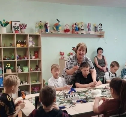 👫4 июня в клуб «Электрон пришли гости. Сразу две группы ребят из МБОУ «СШ № 22» решили...