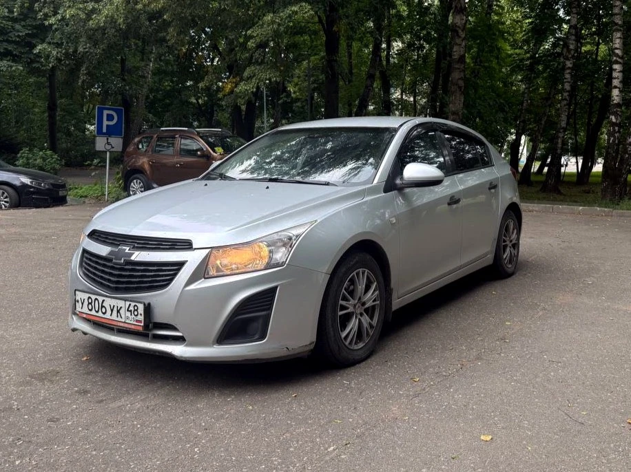 В ПРОДАЖЕ ‼️

Chevrolet Cruze 2013г рестайлинг 
1.6 механика 
2 владельца 

зеленая автотека 
169.00