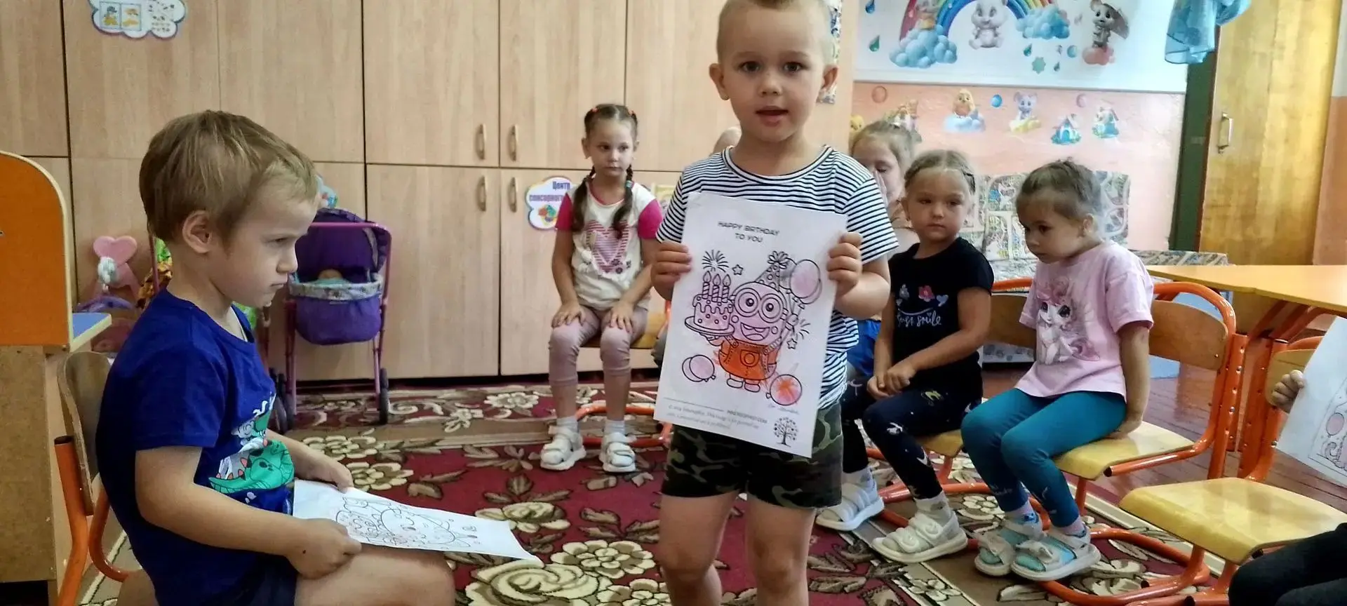 🎉Сегодня в младшей группе царила праздничная атмосфера. 🚹🚺Ребята поздравили своего д...