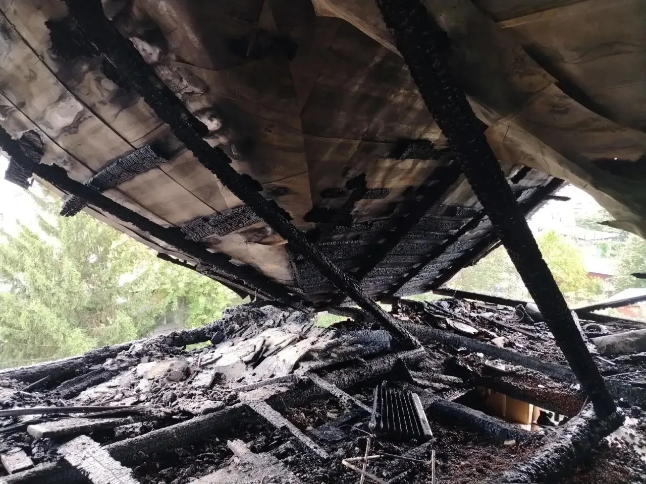 🔥 В Уфе сосед помог спасти две многодетные семьи при пожаре