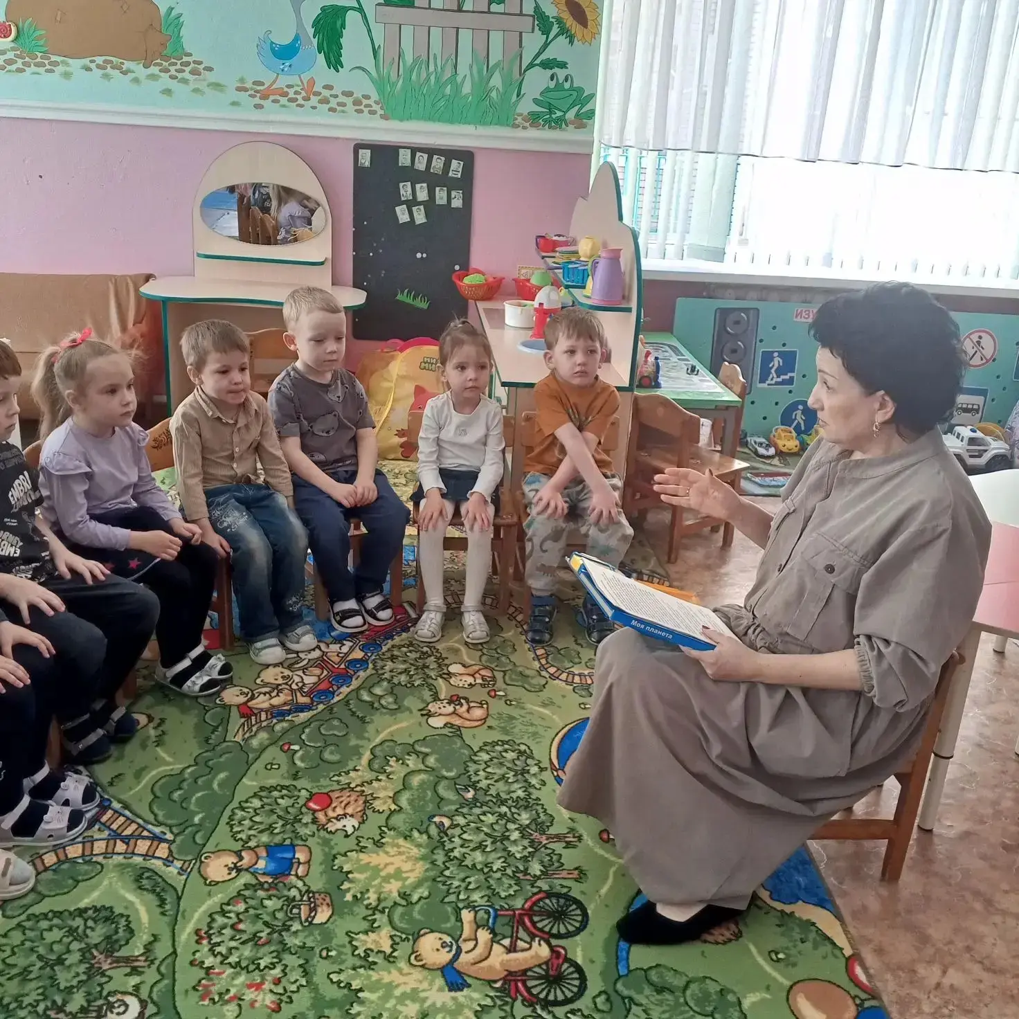 Итогом  "Недели психологии" стало увлекательное путешествие в "Мир моих чувств и эмоций...