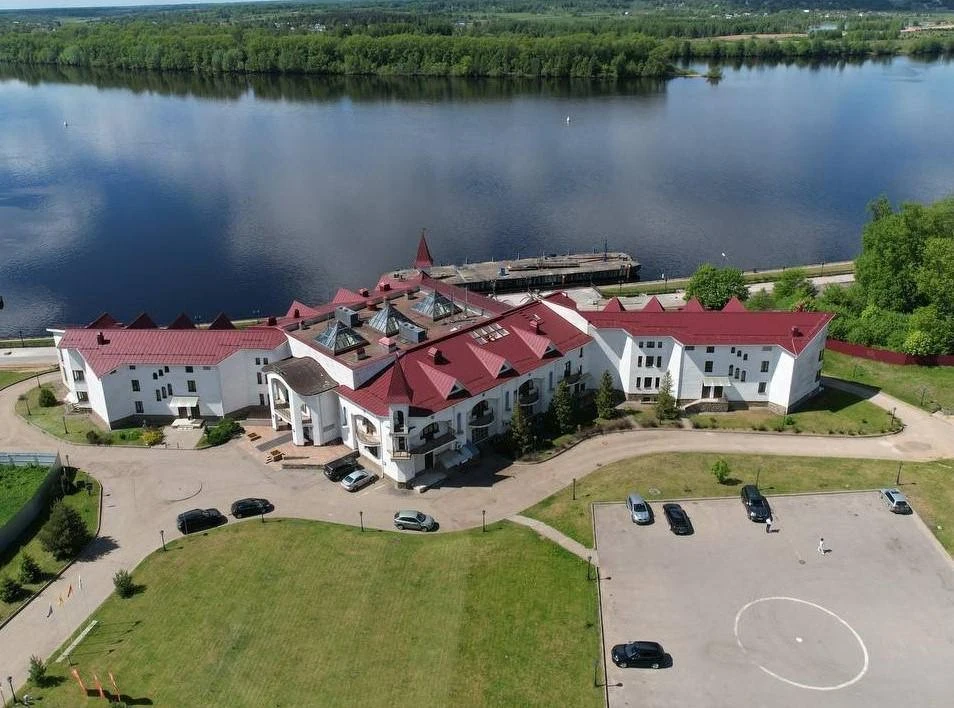 Гостиницу в Ростове Великом выставили на очередные торги  В Ростове Великом возобновились торги по п