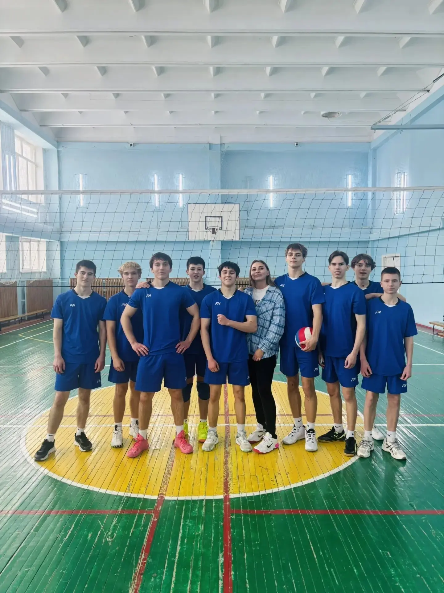 📍Спортивные достижения учащихся    6 февраля команда МБОУ «СОШ № 103» под руководством учителя физич