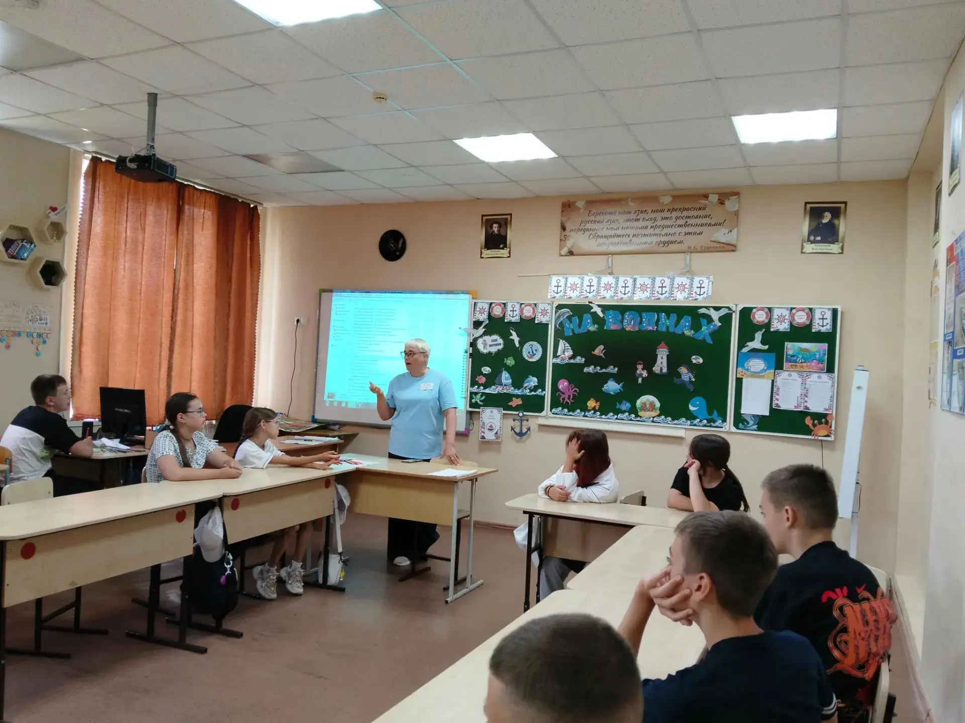 Мобильный кадровый центр в нашем лагере

17 июня  с несовершеннолетними, посещающими  лагерь с дневн