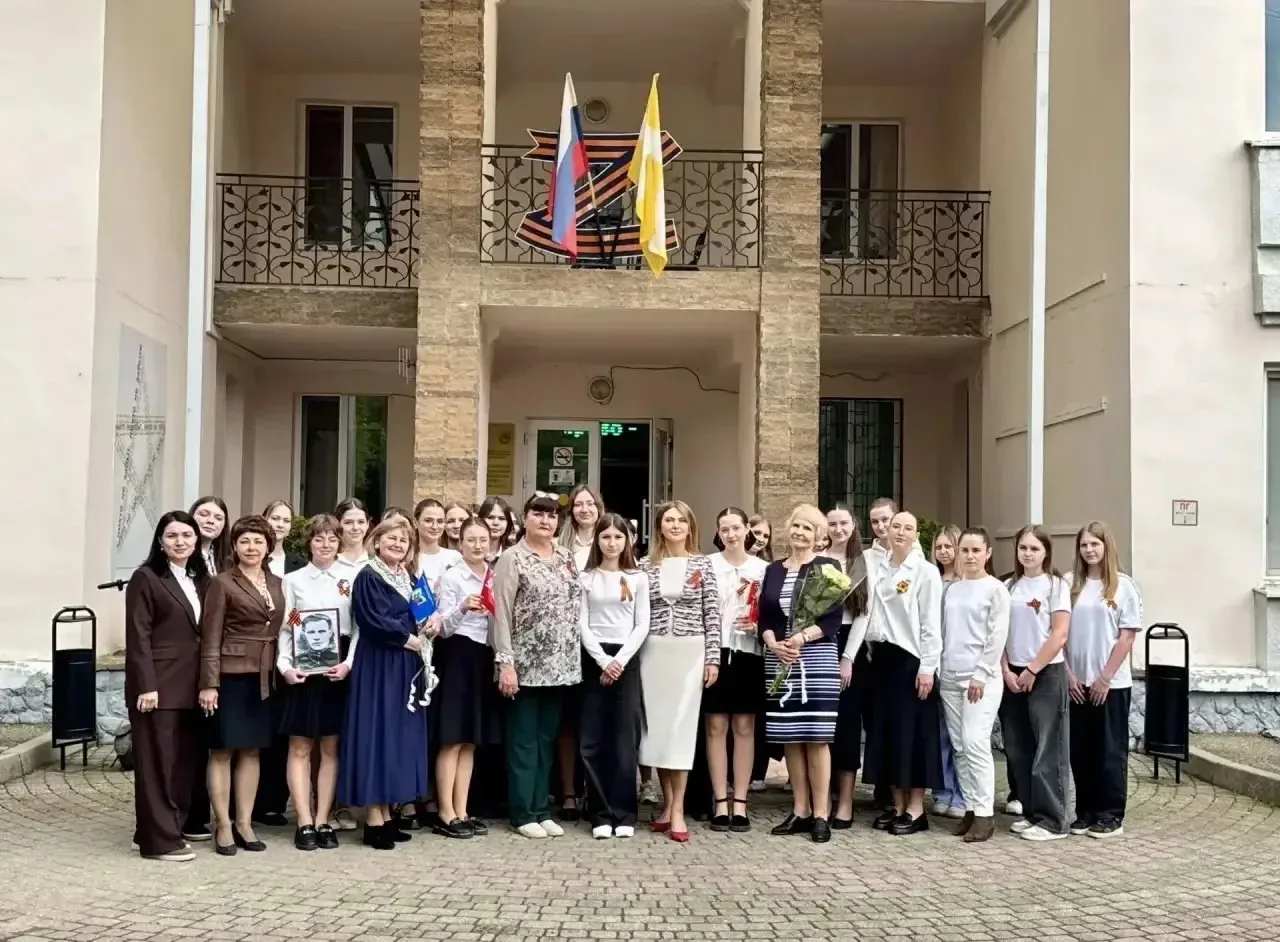 ФОТОГРАФИИ ВОЕННЫХ ЛЕТ В СУДЬБАХ И ЛИЦАХ: В СГПИ ПРОШЕЛ ПАТРИОТИЧЕСКИЙ МАРАФОН «СГПИ ПОМНИТ»  📢 В Ст