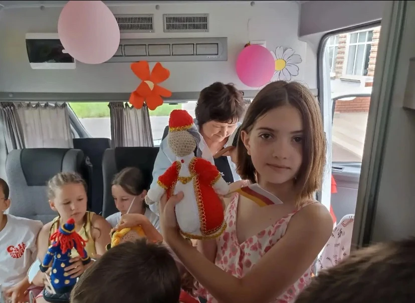 День родного края.
Сегодня в пришкольном лагере "Радуга" провели день родного края. Он был наполнен 