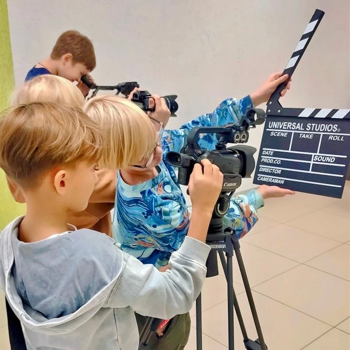 ⭐ Стань звездой видеоблогинга с «СмартМедиа»!