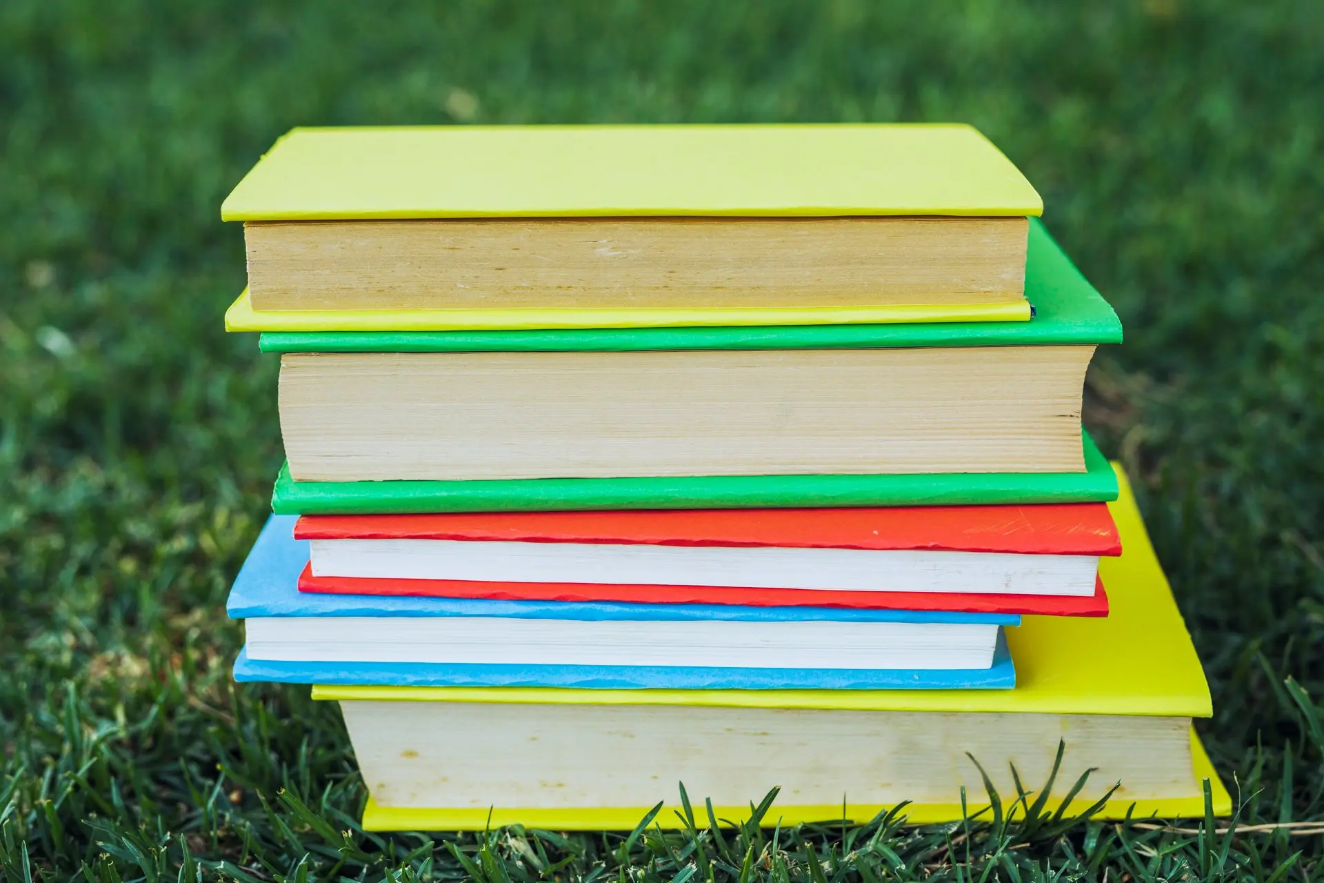 📚 Русская и зарубежная литература для второклассников

Каникулы — идеальное время, чтобы отправитьс