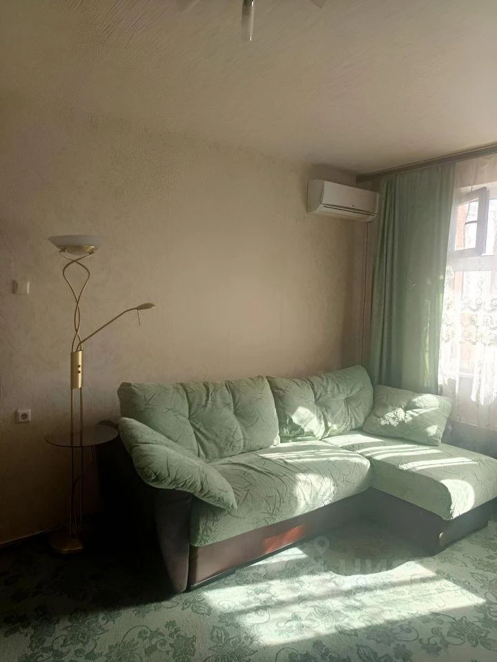 Сдам без посредников: 1-комнатная квартира, 38м²