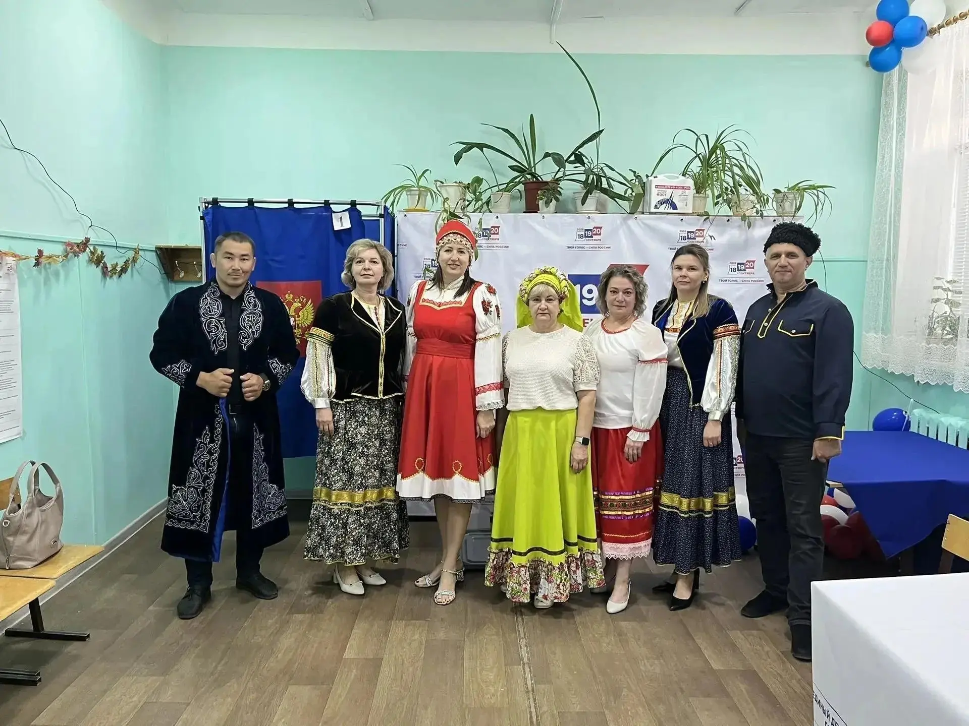 Начался второй день голосования