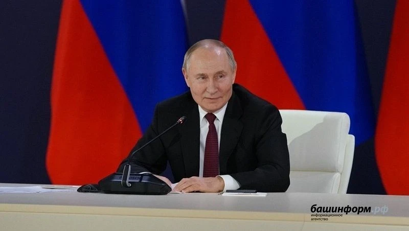 Президент России Владимир Путин подписал закон, направленный на совершенствование контрольно-надзорн