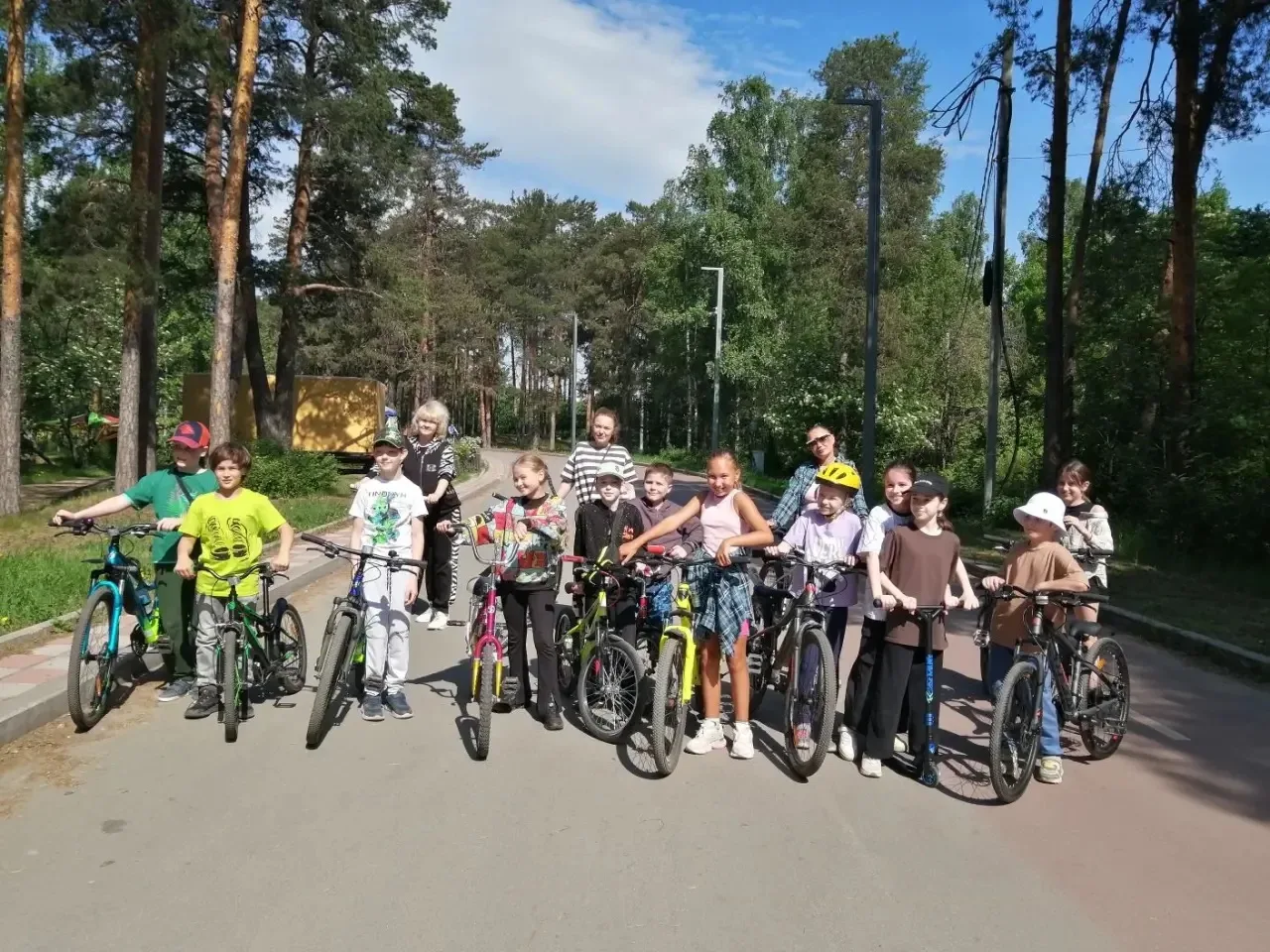 У Орлят 3 А класса уже складывается отличная традиция! 🦅🎓  Вместе со своим учителем — Еленой Геннадь