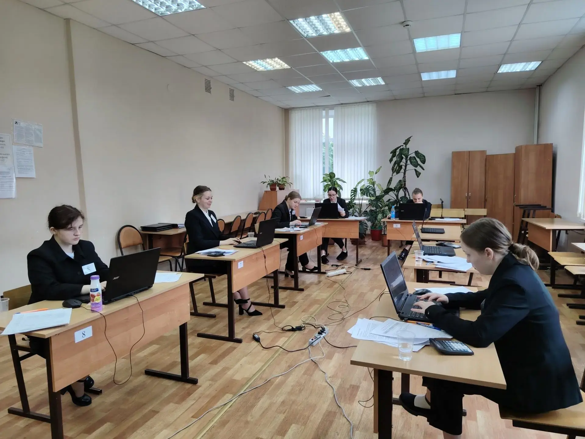 Стресс-тест на гостеприимство: как студенты специальности «Гостиничное дело» сдают демонстрационный 