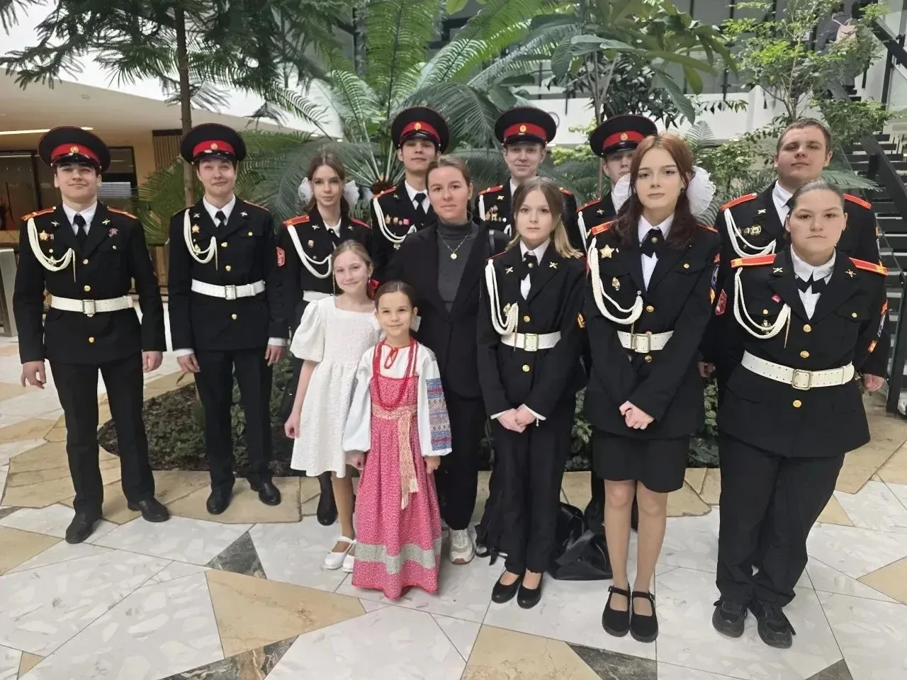 Песня в солдатской шинели🎶 Когда слова звучат от сердца, а каждая нота — с памятью о подвиге…  🌟Каде