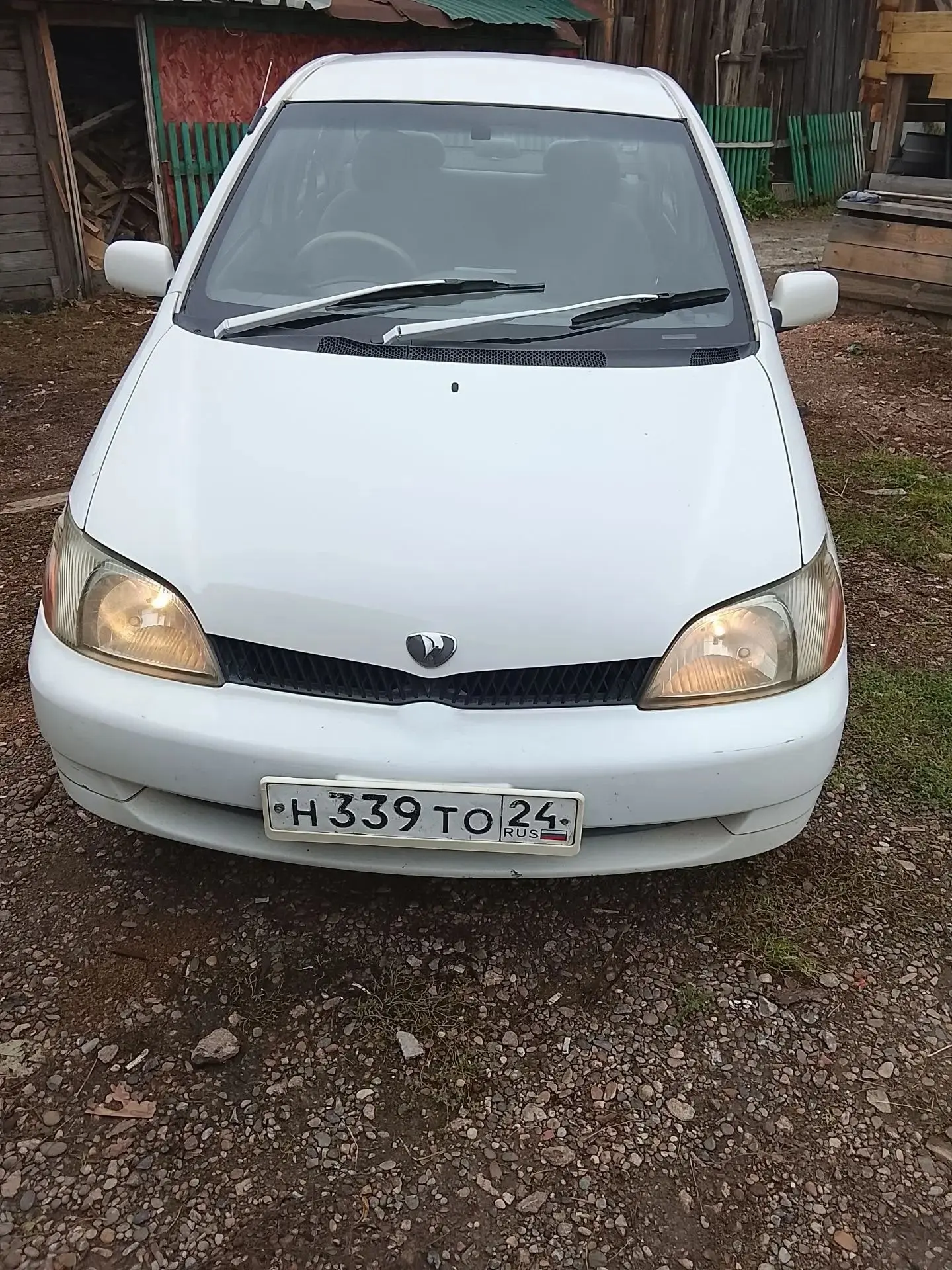 Продам Toyota Platz 2002г. Кузов хорошо сохранился, не гнилой, ни ржавый. Всю жизнь езд...
