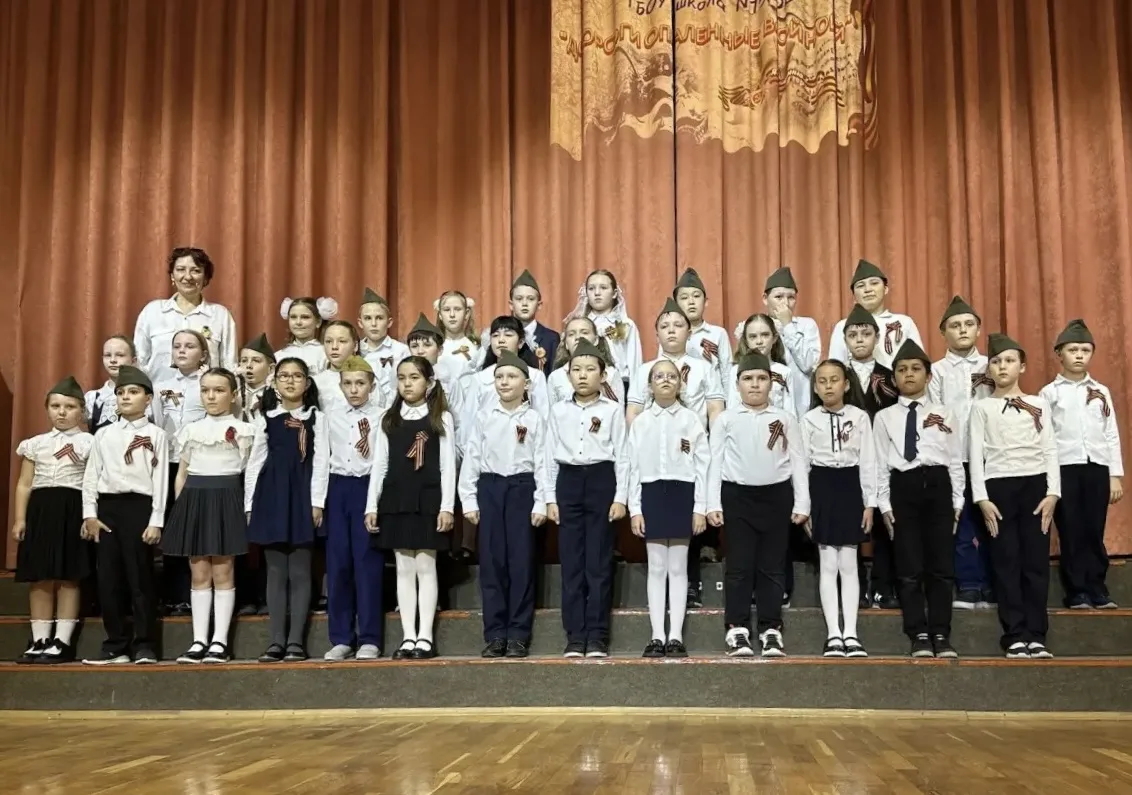 🎖️В нашей школе состоялись праздничные концерты, посвященные Дню Победы!   Со сцены звучали проникно
