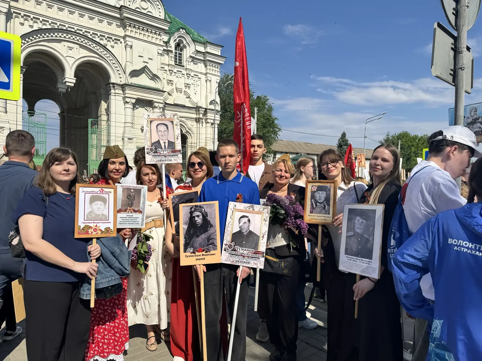 Бессмертный полк для нас — это всегда больше, чем просто шествие. Это день, когда время...