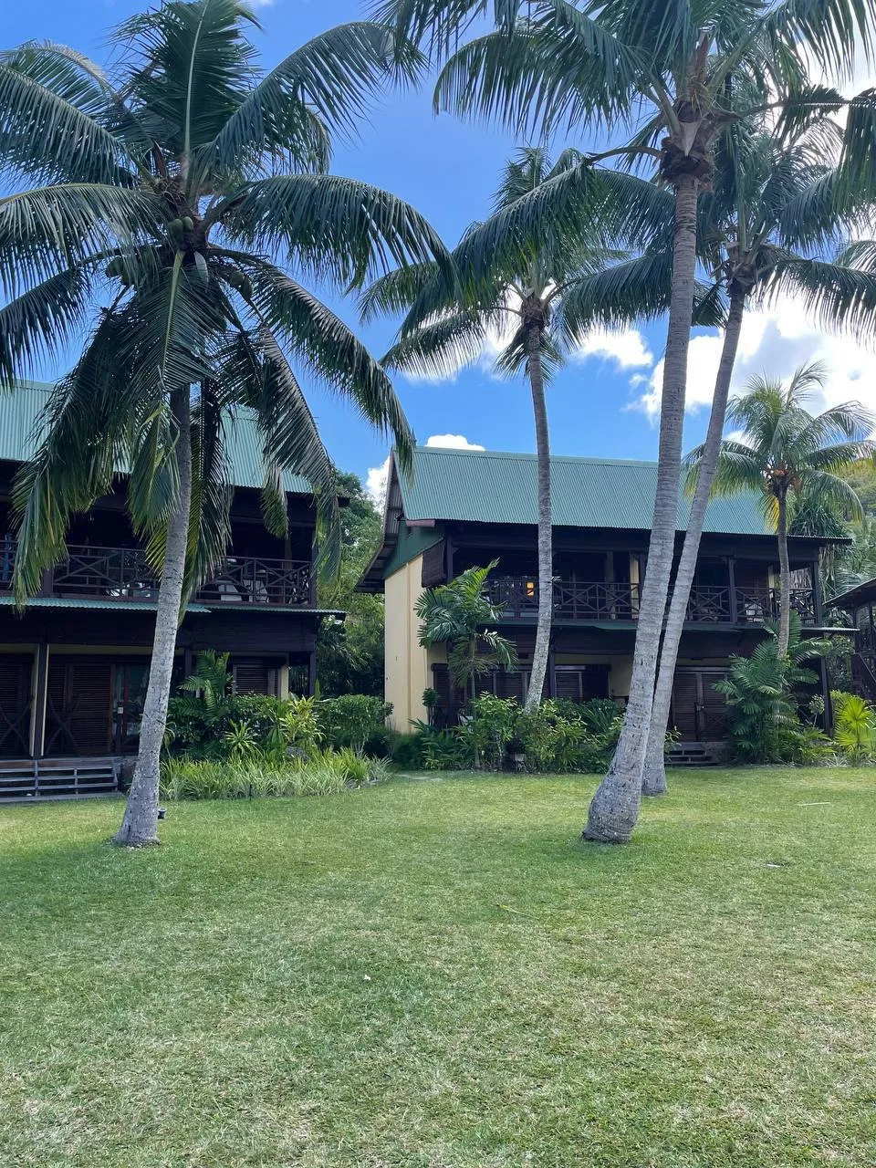 🌴 Тихая лагуна и один из лучших пляжей Праслина 🌊

Paradise Sun 4* расположен прямо на знаменитом 