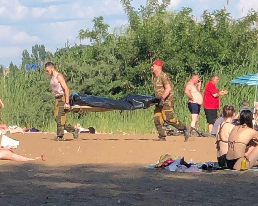 На пляже в Балаково утонул 68-летний мужчина. Ему внезапно стало плохо в воде, он не смог доплыть до