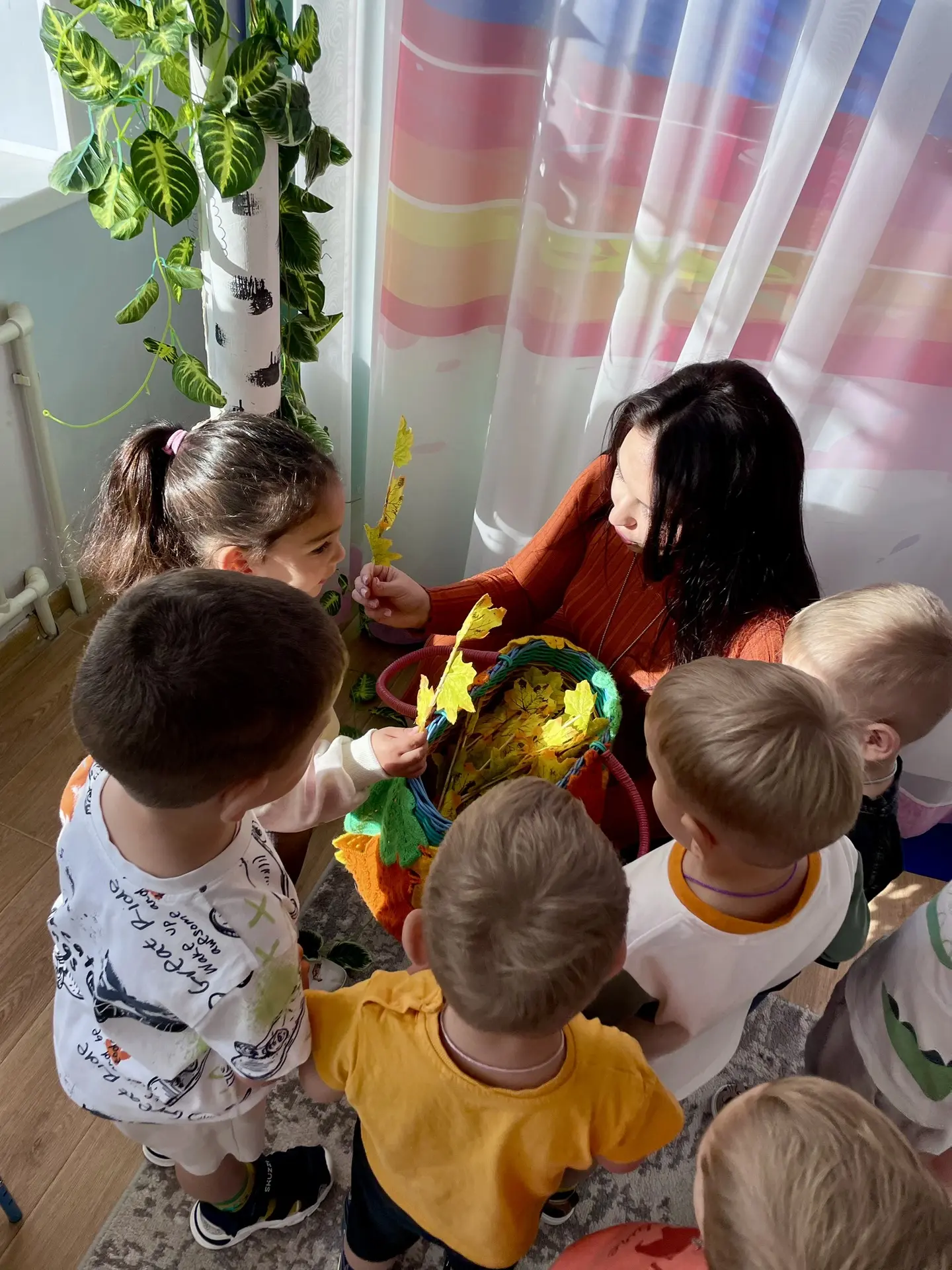 🍁Сегодня в первой младшей группе прошло увлекательное музыкальное занятие "Волшебная к...