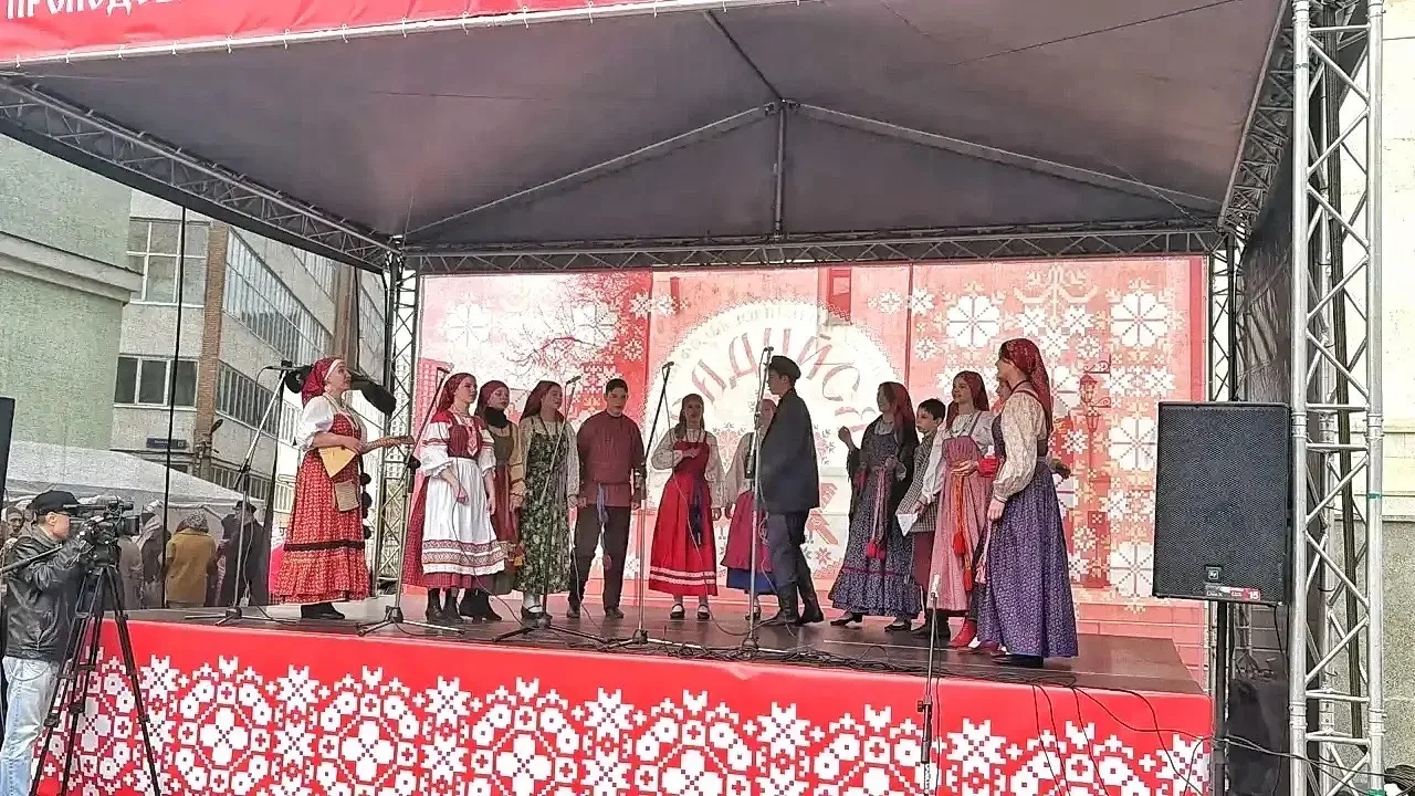 Дни Светлой Пасхи - время, когда так хочется поделиться с родными и близкими светом Христова Воскрес