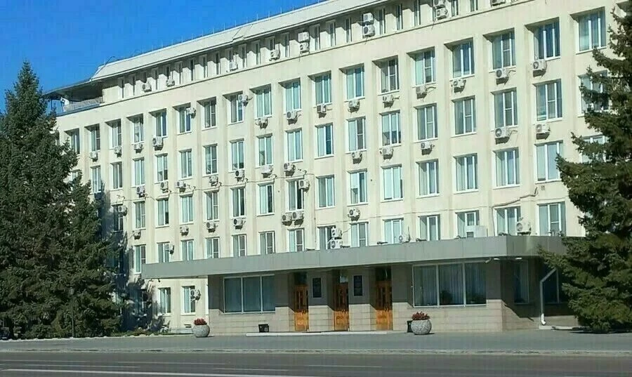 Трое избранных депутатов Законодательного собрания Амурской области отказались от получ...