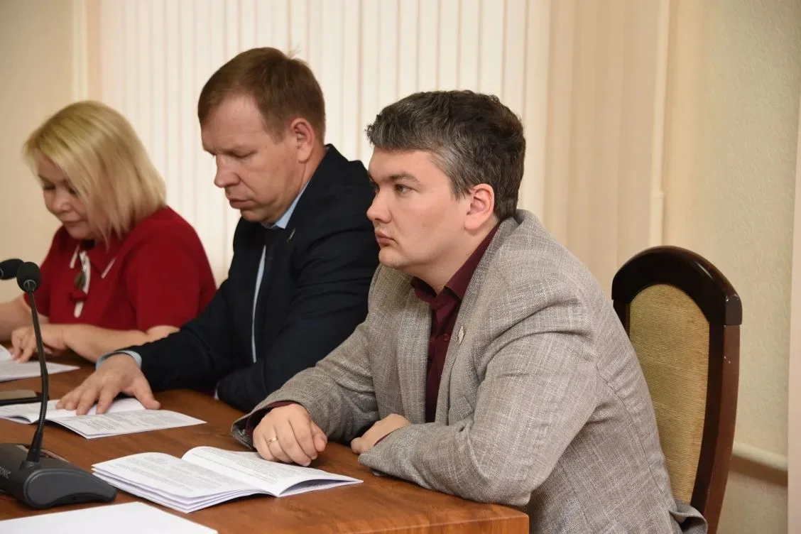 30 апреля в Государственном Собрании прошло совместное заседание двух комитетов: по науке, образован
