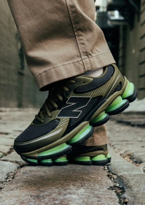 Унисекс кроссовки ABZORB 2000 от New Balance
Цена 8639 руб + вес
Размеры на последнем фото
Закажите 