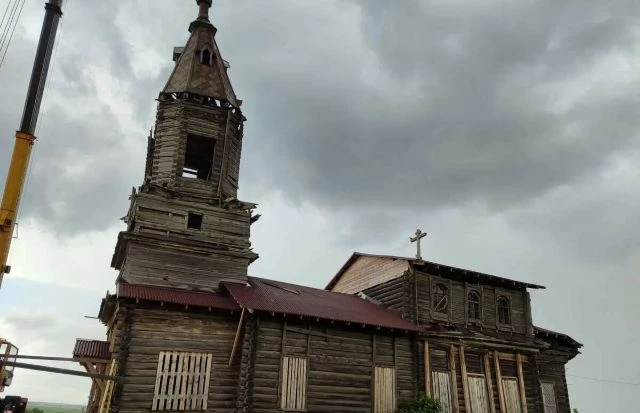 ⚒️⛪️ В Татарстане реставрируют уникальный деревянный храм XIX века

В селе Русское Ходяшево Пестречи